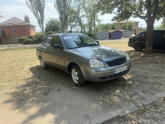 Серый ВАЗ 2170 Priora, объемом двигателя 1.6 л и пробегом 200 тыс. км за 1600 $, фото 1 на Automoto.ua
