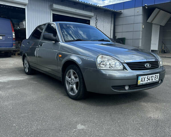 Сірий ВАЗ 2170 Priora, об'ємом двигуна 1.6 л та пробігом 55 тис. км за 4000 $, фото 1 на Automoto.ua