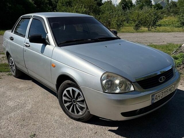 Сірий ВАЗ 2170 Priora, об'ємом двигуна 1.6 л та пробігом 168 тис. км за 2500 $, фото 1 на Automoto.ua
