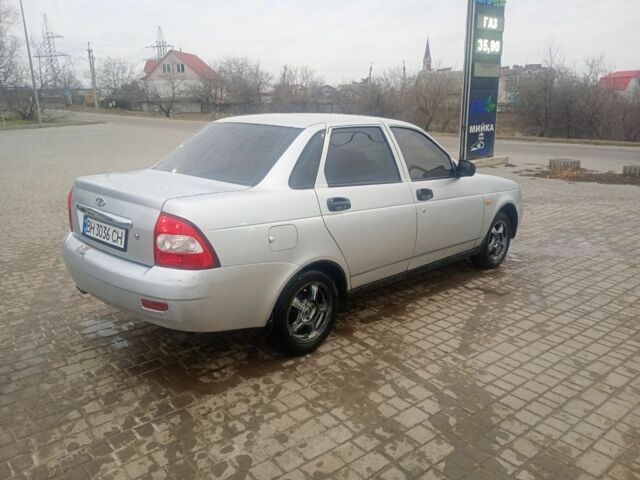 Серый ВАЗ 2170 Priora, объемом двигателя 1.6 л и пробегом 160 тыс. км за 2100 $, фото 1 на Automoto.ua