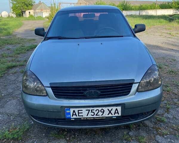 Серый ВАЗ 2170 Priora, объемом двигателя 1.6 л и пробегом 203 тыс. км за 2999 $, фото 1 на Automoto.ua
