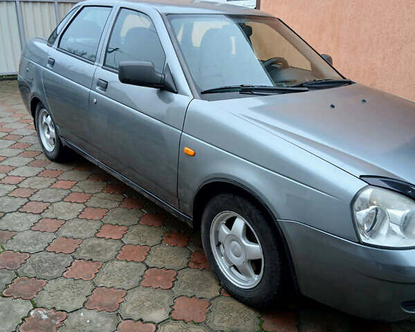Сірий ВАЗ 2170 Priora, об'ємом двигуна 1.6 л та пробігом 210 тис. км за 2950 $, фото 1 на Automoto.ua