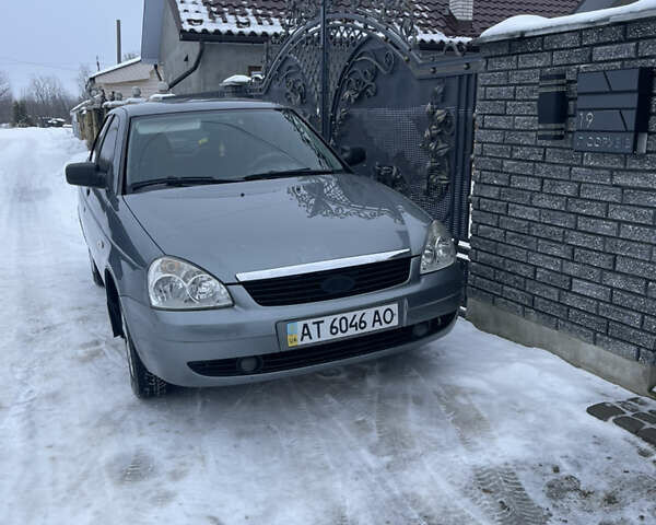 Сірий ВАЗ 2170 Priora, об'ємом двигуна 1.6 л та пробігом 100 тис. км за 2950 $, фото 1 на Automoto.ua