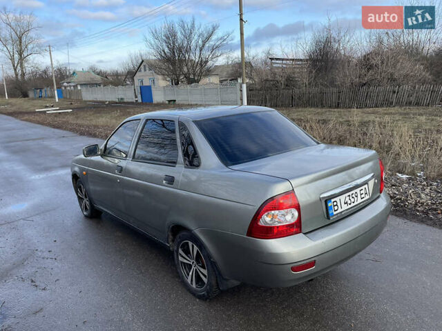 Серый ВАЗ 2170 Priora, объемом двигателя 1.6 л и пробегом 282 тыс. км за 2299 $, фото 1 на Automoto.ua