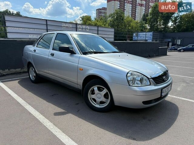 Серый ВАЗ 2170 Priora, объемом двигателя 1.6 л и пробегом 99 тыс. км за 3200 $, фото 1 на Automoto.ua