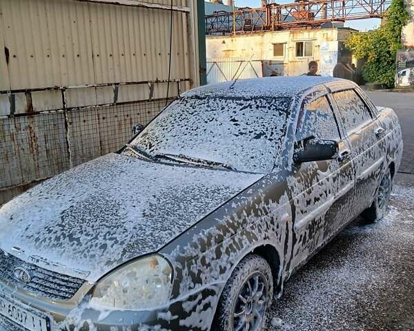 Сірий ВАЗ 2170 Priora, об'ємом двигуна 1.6 л та пробігом 180 тис. км за 3300 $, фото 1 на Automoto.ua