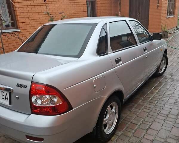 Сірий ВАЗ 2170 Priora, об'ємом двигуна 1.6 л та пробігом 98 тис. км за 4200 $, фото 1 на Automoto.ua
