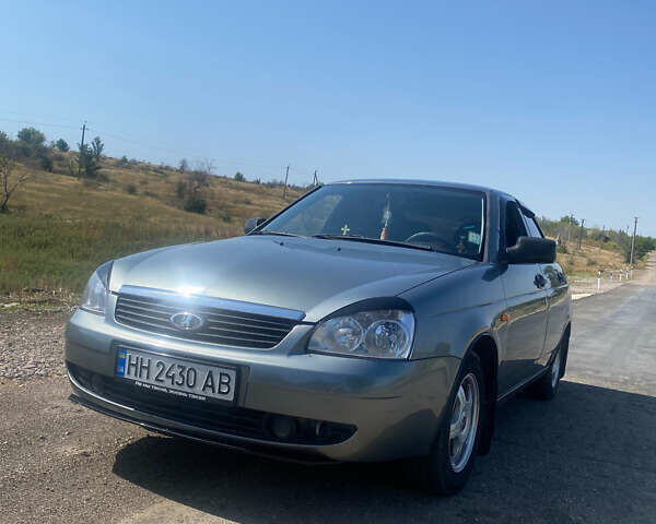 Серый ВАЗ 2170 Priora, объемом двигателя 1.6 л и пробегом 150 тыс. км за 3100 $, фото 1 на Automoto.ua