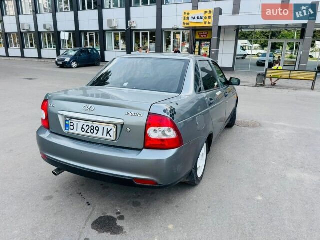 Серый ВАЗ 2170 Priora, объемом двигателя 1.6 л и пробегом 188 тыс. км за 1900 $, фото 1 на Automoto.ua