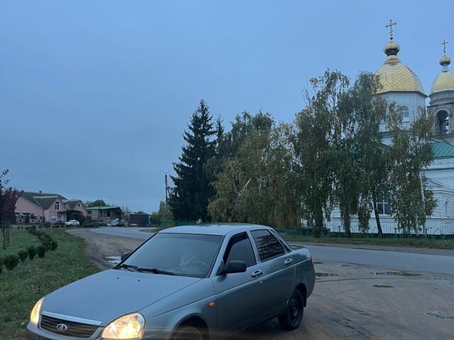 Сірий ВАЗ 2170 Priora, об'ємом двигуна 1.6 л та пробігом 200 тис. км за 2248 $, фото 1 на Automoto.ua