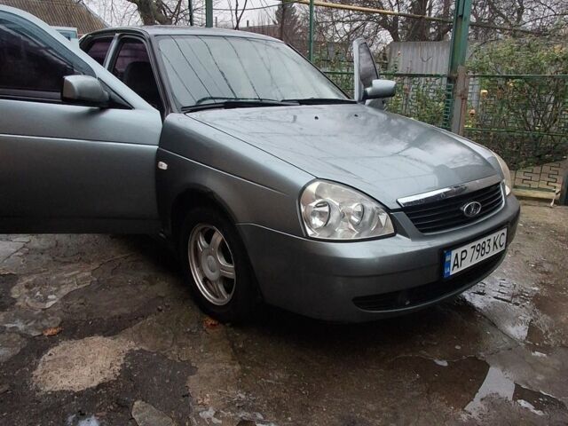 Серый ВАЗ 2170 Priora, объемом двигателя 1.6 л и пробегом 241 тыс. км за 2300 $, фото 1 на Automoto.ua