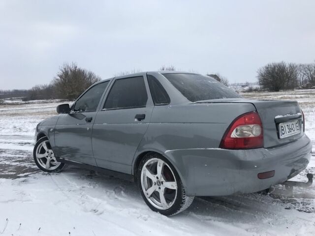 Серый ВАЗ 2170 Priora, объемом двигателя 1.6 л и пробегом 200 тыс. км за 2400 $, фото 1 на Automoto.ua