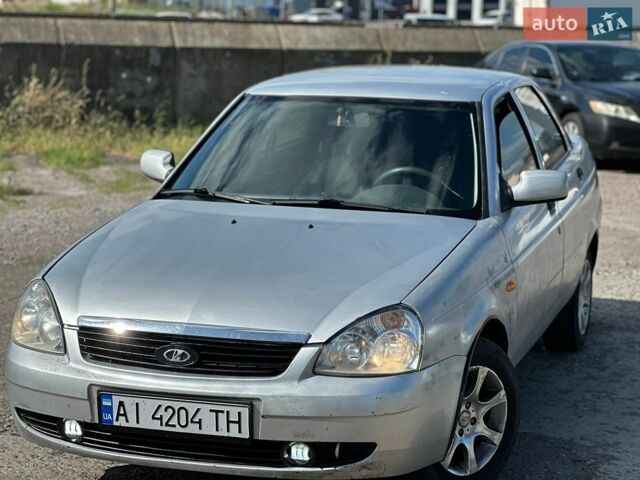 Сірий ВАЗ 2170 Priora, об'ємом двигуна 1.6 л та пробігом 270 тис. км за 1999 $, фото 1 на Automoto.ua