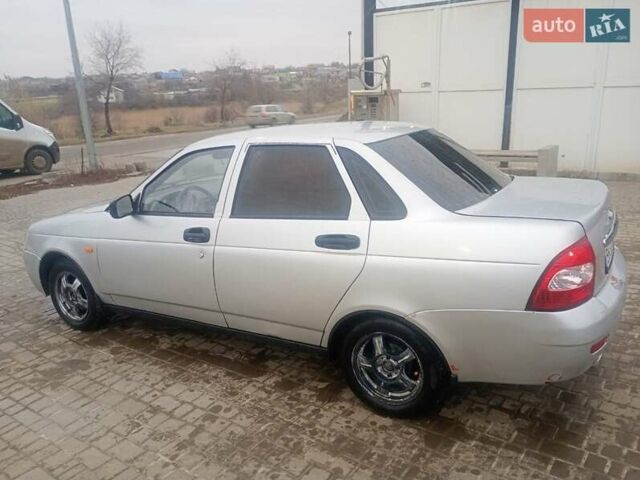 Сірий ВАЗ 2170 Priora, об'ємом двигуна 1.6 л та пробігом 160 тис. км за 2100 $, фото 1 на Automoto.ua