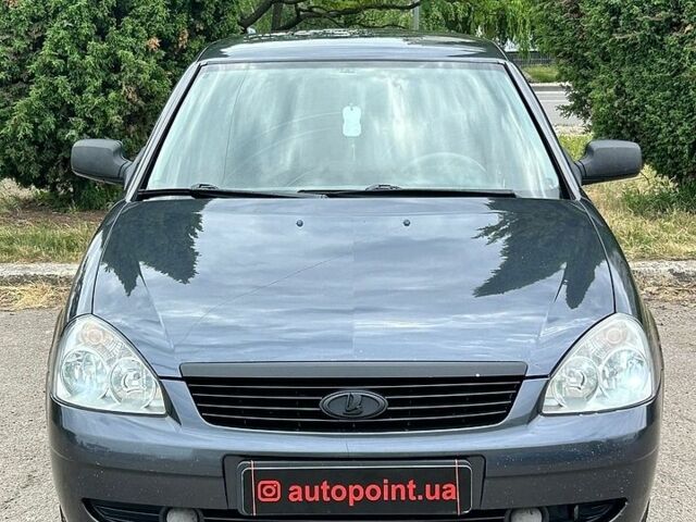 Серый ВАЗ 2170 Priora, объемом двигателя 1.6 л и пробегом 187 тыс. км за 2900 $, фото 1 на Automoto.ua
