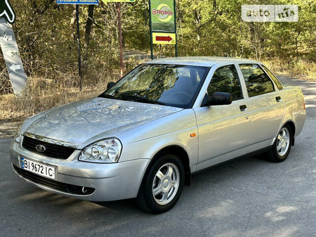 Серый ВАЗ 2170 Priora, объемом двигателя 1.6 л и пробегом 32 тыс. км за 4350 $, фото 1 на Automoto.ua
