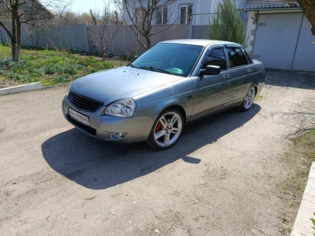 Сірий ВАЗ 2170 Priora, об'ємом двигуна 1.6 л та пробігом 250 тис. км за 4000 $, фото 1 на Automoto.ua