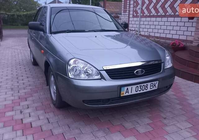 Серый ВАЗ 2170 Priora, объемом двигателя 1.6 л и пробегом 109 тыс. км за 3200 $, фото 1 на Automoto.ua