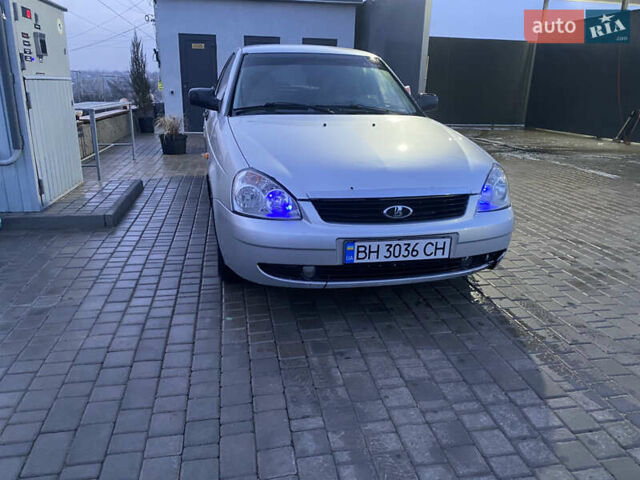 Серый ВАЗ 2170 Priora, объемом двигателя 1.6 л и пробегом 180 тыс. км за 1600 $, фото 1 на Automoto.ua