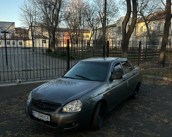 Сірий ВАЗ 2170 Priora, об'ємом двигуна 1.6 л та пробігом 220 тис. км за 1950 $, фото 1 на Automoto.ua