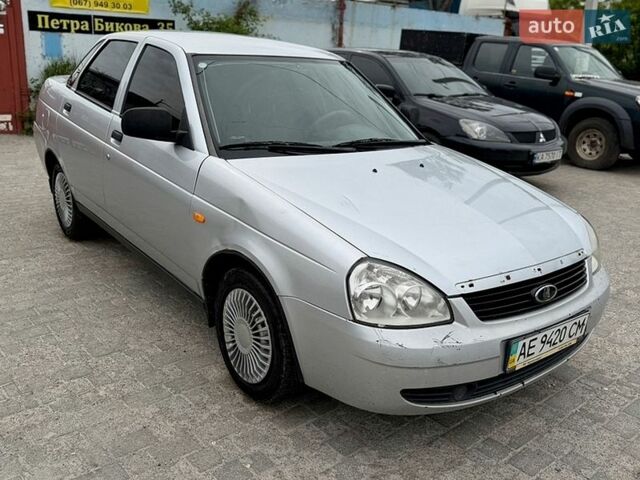 Сірий ВАЗ 2170 Priora, об'ємом двигуна 1.6 л та пробігом 172 тис. км за 1600 $, фото 1 на Automoto.ua