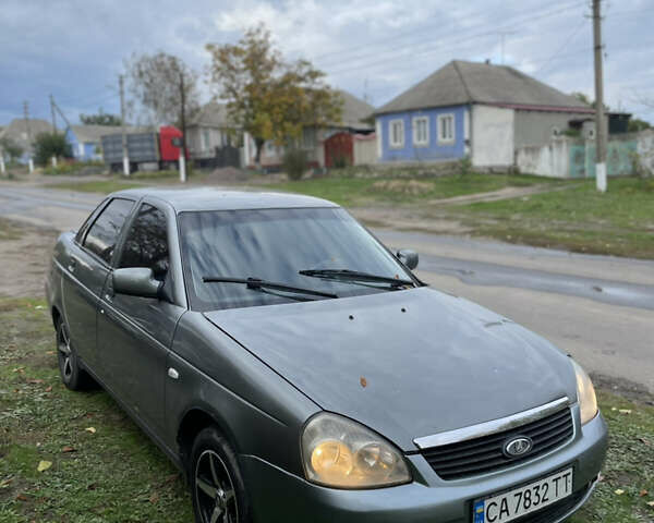 Серый ВАЗ 2170 Priora, объемом двигателя 1.6 л и пробегом 245 тыс. км за 2300 $, фото 1 на Automoto.ua