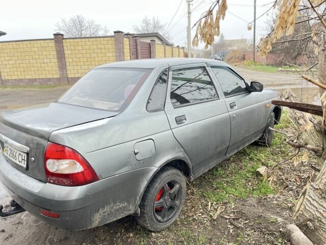 Серый ВАЗ 2170 Priora, объемом двигателя 1.6 л и пробегом 345 тыс. км за 945 $, фото 1 на Automoto.ua