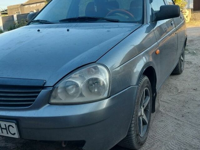 Сірий ВАЗ 2170 Priora, об'ємом двигуна 1.6 л та пробігом 230 тис. км за 1503 $, фото 1 на Automoto.ua