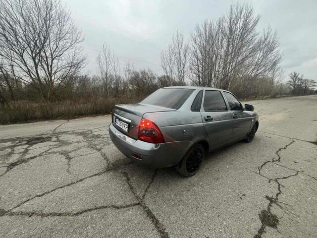 Серый ВАЗ 2170 Priora, объемом двигателя 1.6 л и пробегом 250 тыс. км за 2000 $, фото 1 на Automoto.ua