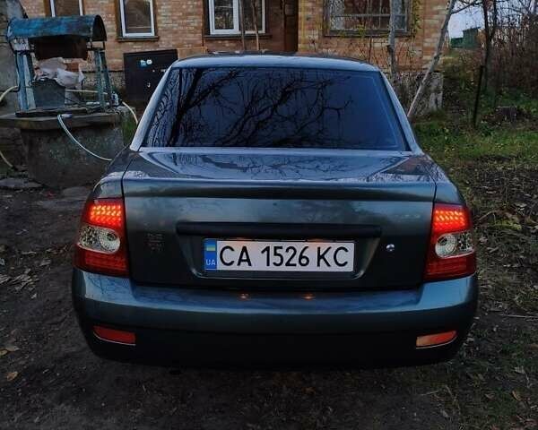Серый ВАЗ 2170 Priora, объемом двигателя 1.6 л и пробегом 189 тыс. км за 3000 $, фото 1 на Automoto.ua