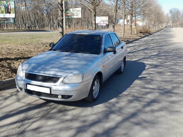 Сірий ВАЗ 2170 Priora, об'ємом двигуна 1.6 л та пробігом 320 тис. км за 2400 $, фото 1 на Automoto.ua