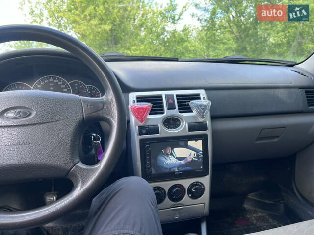 Сірий ВАЗ 2170 Priora, об'ємом двигуна 1.6 л та пробігом 150 тис. км за 3000 $, фото 1 на Automoto.ua