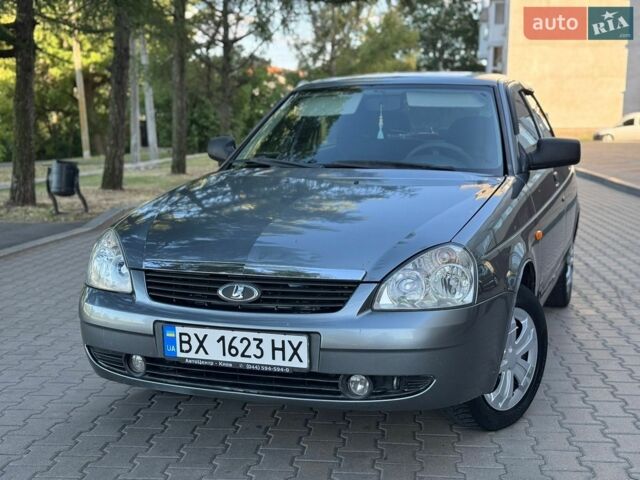 Сірий ВАЗ 2170 Priora, об'ємом двигуна 1.6 л та пробігом 280 тис. км за 2250 $, фото 1 на Automoto.ua