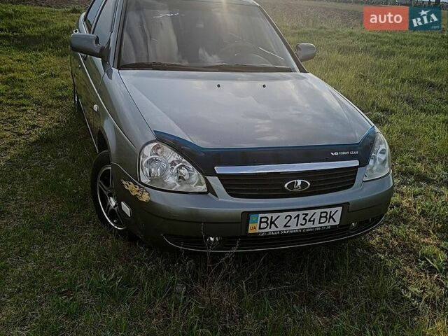 Сірий ВАЗ 2170 Priora, об'ємом двигуна 1.6 л та пробігом 148 тис. км за 1900 $, фото 1 на Automoto.ua