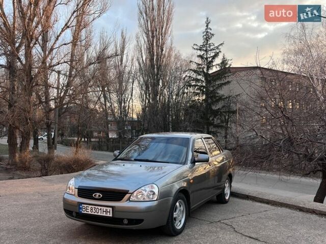Сірий ВАЗ 2170 Priora, об'ємом двигуна 1.6 л та пробігом 200 тис. км за 2500 $, фото 1 на Automoto.ua
