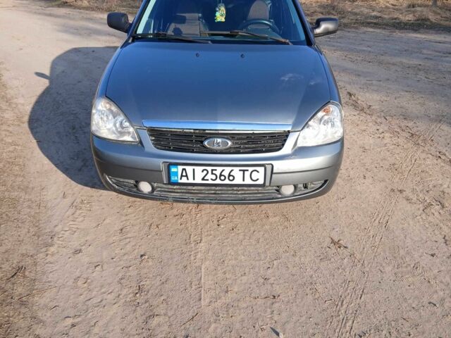 Сірий ВАЗ 2170 Priora, об'ємом двигуна 1.6 л та пробігом 118 тис. км за 2400 $, фото 1 на Automoto.ua
