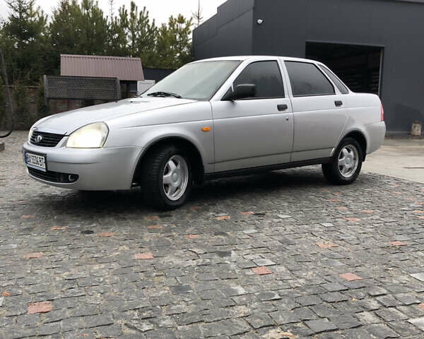 Сірий ВАЗ 2170 Priora, об'ємом двигуна 1.6 л та пробігом 407 тис. км за 1800 $, фото 1 на Automoto.ua