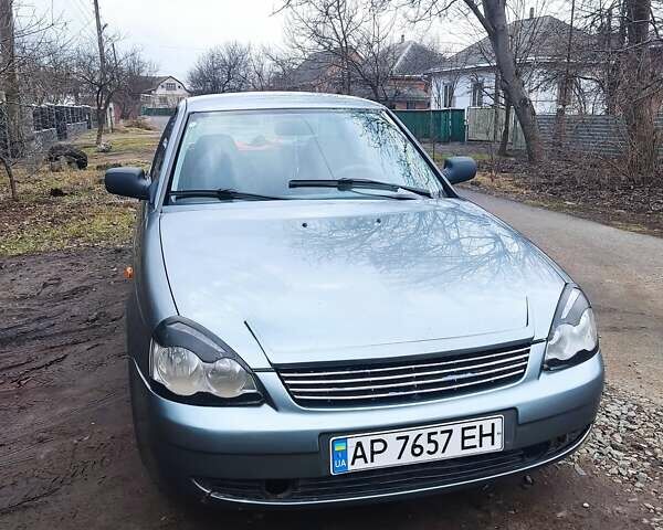 Серый ВАЗ 2170 Priora, объемом двигателя 1.6 л и пробегом 186 тыс. км за 2600 $, фото 1 на Automoto.ua