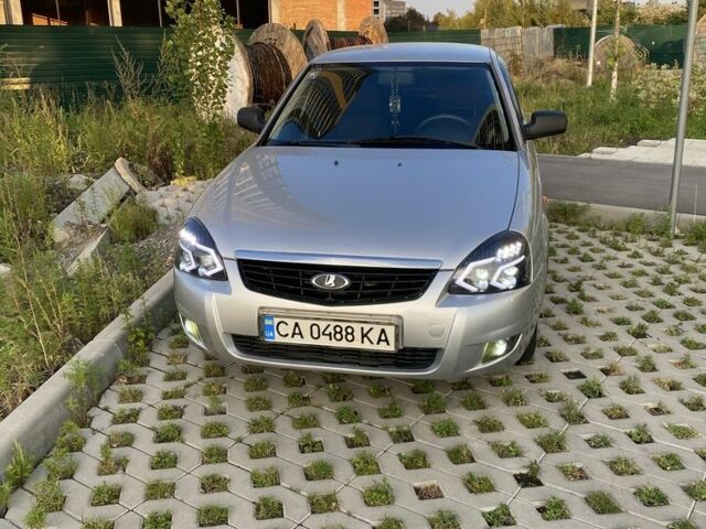Сірий ВАЗ 2170 Priora, об'ємом двигуна 1.6 л та пробігом 156 тис. км за 3290 $, фото 1 на Automoto.ua