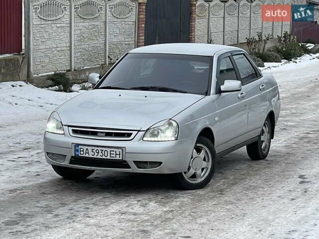 Сірий ВАЗ 2170 Priora, об'ємом двигуна 1.6 л та пробігом 235 тис. км за 2650 $, фото 1 на Automoto.ua