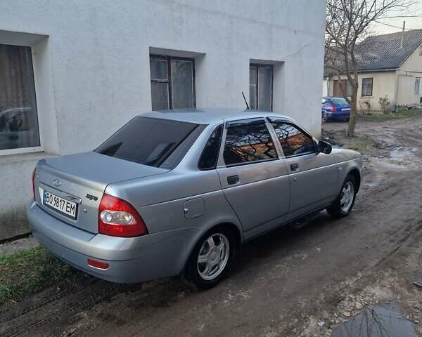 Серый ВАЗ 2170 Priora, объемом двигателя 1.6 л и пробегом 120 тыс. км за 2400 $, фото 1 на Automoto.ua