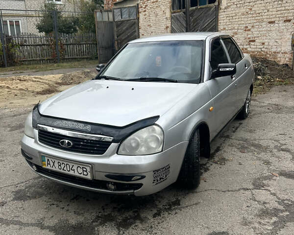 Серый ВАЗ 2170 Priora, объемом двигателя 1.6 л и пробегом 300 тыс. км за 2700 $, фото 1 на Automoto.ua