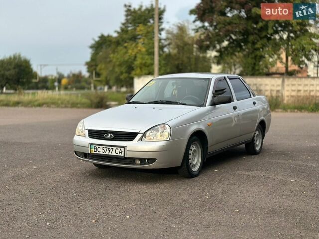 Серый ВАЗ 2170 Priora, объемом двигателя 1.6 л и пробегом 120 тыс. км за 1599 $, фото 1 на Automoto.ua