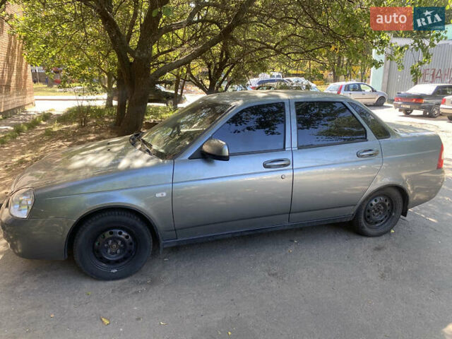 Сірий ВАЗ 2170 Priora, об'ємом двигуна 1.6 л та пробігом 170 тис. км за 3500 $, фото 1 на Automoto.ua