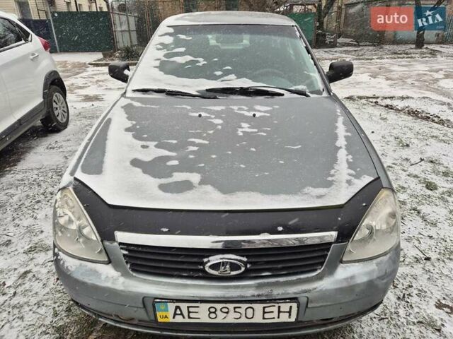 Серый ВАЗ 2170 Priora, объемом двигателя 1.6 л и пробегом 220 тыс. км за 1550 $, фото 1 на Automoto.ua