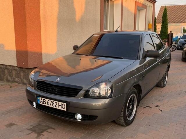 Серый ВАЗ 2170 Priora, объемом двигателя 1.6 л и пробегом 271 тыс. км за 1850 $, фото 1 на Automoto.ua