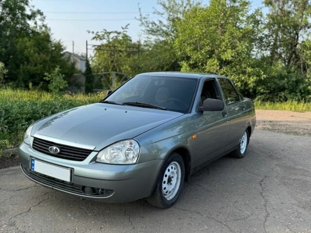 Серый ВАЗ 2170 Priora, объемом двигателя 0 л и пробегом 73 тыс. км за 3500 $, фото 1 на Automoto.ua
