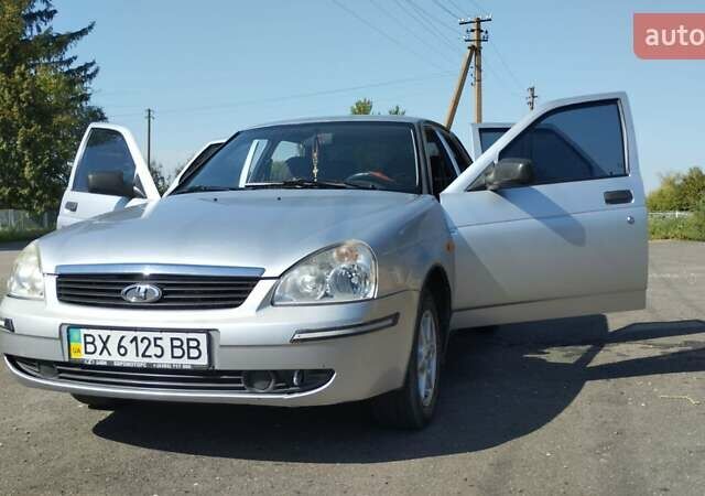 Сірий ВАЗ 2170 Priora, об'ємом двигуна 1.6 л та пробігом 115 тис. км за 3300 $, фото 1 на Automoto.ua