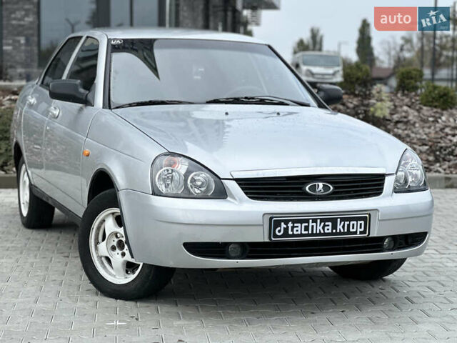 Сірий ВАЗ 2170 Priora, об'ємом двигуна 1.6 л та пробігом 150 тис. км за 2800 $, фото 1 на Automoto.ua
