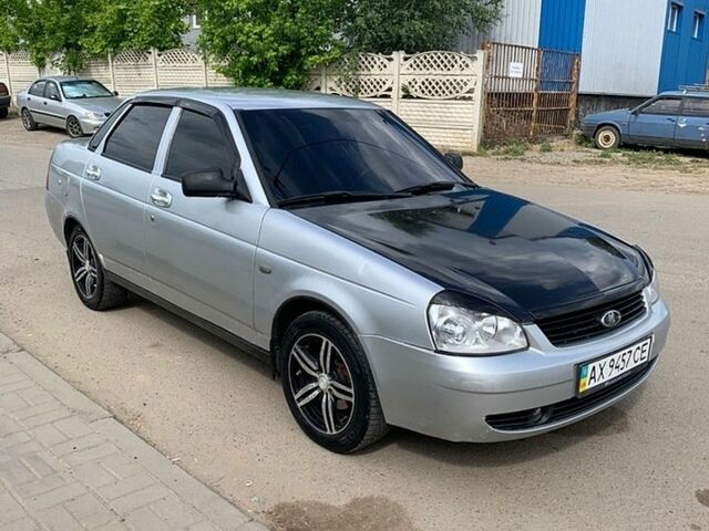 Серый ВАЗ 2170 Priora, объемом двигателя 1.6 л и пробегом 154 тыс. км за 2500 $, фото 1 на Automoto.ua